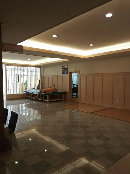 https://cdn.salonspotlight.com/photos/YtTqPCbtsOoc6BTpEoIy/9e14759b-d8ab-4de6-b638-c52a75bff4c0_720x720