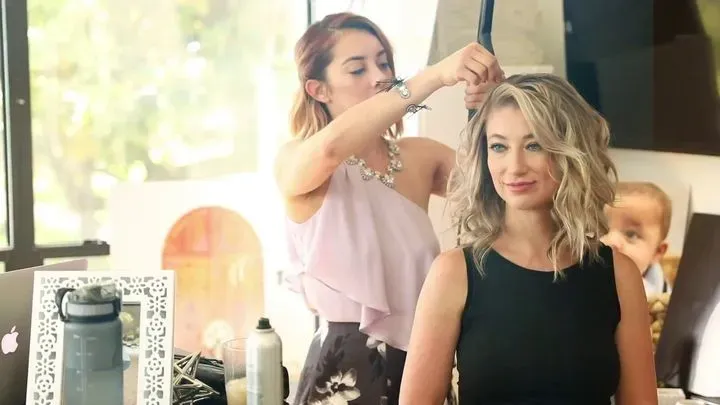 https://cdn.salonspotlight.com/photos/Ywwcgckx9BVX6KYGlpCD/0b194c53-a3a3-4c39-9da2-dd0c4e7cf2ef_720x720