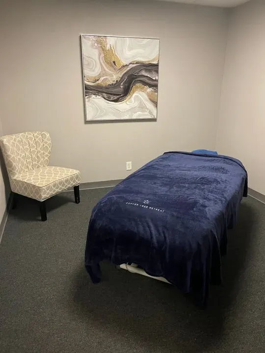 https://cdn.salonspotlight.com/photos/YxkITN1ZylDi8Tm0QwqE/a369b34f-ec70-4624-8093-b2e44cd9c348_720x720