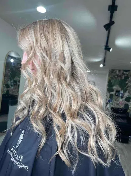 https://cdn.salonspotlight.com/photos/Z8m8K77V4FY02AoV9ES5/8429eb06-7dd0-4f51-9eec-11231afcdf3b_720x720