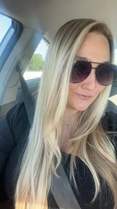 https://cdn.salonspotlight.com/photos/Z8m8K77V4FY02AoV9ES5/8cfc892d-8eb3-4629-9f01-649e1cffcf1b_720x720
