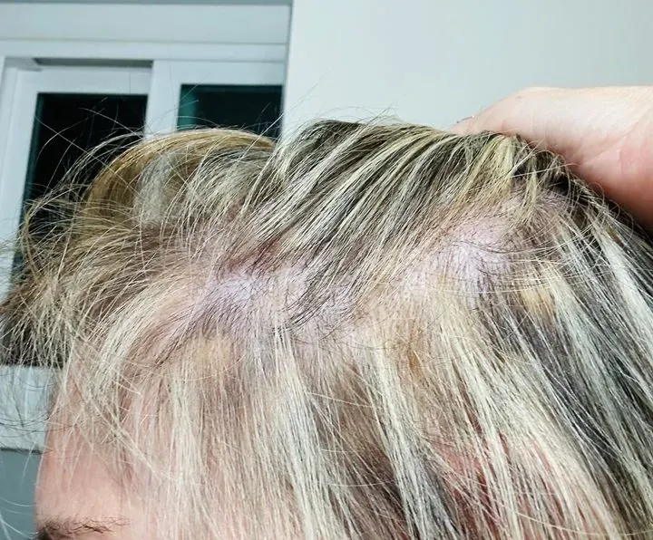 https://cdn.salonspotlight.com/photos/ZBQesegHHHzdf9qIhlbq/a5b18f00-18c6-4c98-b945-290de673bb5a_720x720