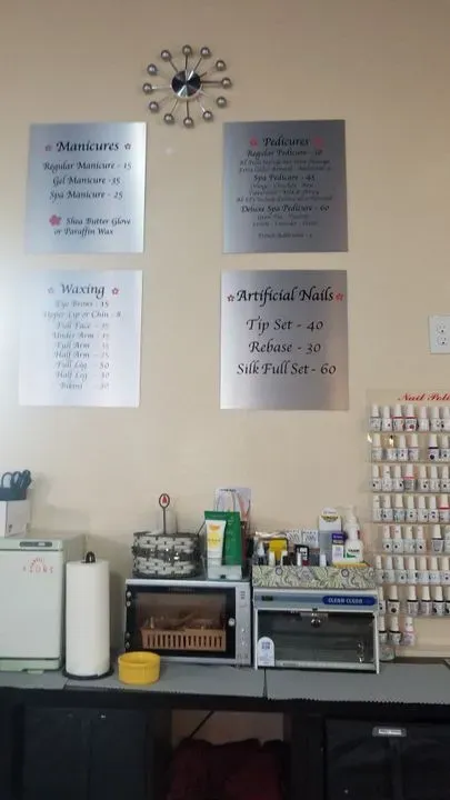 https://cdn.salonspotlight.com/photos/ZJqiJRNlFTWKx3PpyE9T/81fbf3e1-2898-4232-98ed-196c06c695a9_720x720