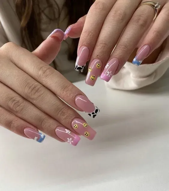 https://cdn.salonspotlight.com/photos/ZOfxnF5RGS1qpEZ8f0ET/c3555284-a35d-4584-9099-df575c7b940b_720x720