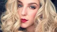 https://cdn.salonspotlight.com/photos/ZPbmL0CpULWtKhGKpRQM/630ebf5d-f0d5-4b89-89c3-f99902d067a3_720x720