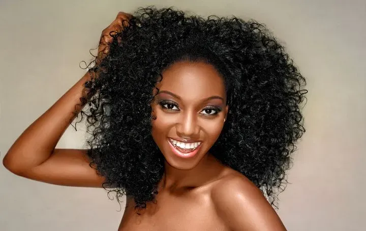 https://cdn.salonspotlight.com/photos/ZbKslJ8z98jD77clPwX4/a16aa151-c1ab-400b-9565-624dd5fd42cf_720x720