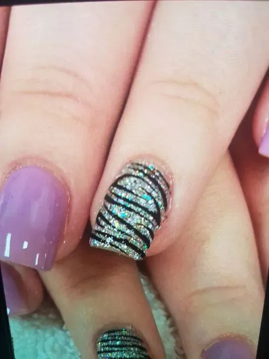 https://cdn.salonspotlight.com/photos/ZlDODCVcK7vDCHrnDfKC/b8b422ee-fa8a-4da3-ae8d-642a3a0d1ff4_720x720