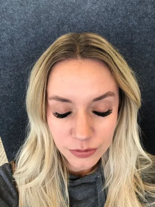 https://cdn.salonspotlight.com/photos/ZlyEeGLAPHjqhoocV3xH/9626db11-26d6-46c7-a21e-cf89707c653f_720x720