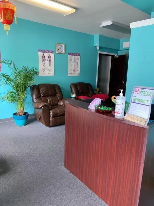 https://cdn.salonspotlight.com/photos/Zz1HtWFjubcazL4PZDGq/2571cbd1-5592-4e28-b817-3dc56b4e465c_720x720