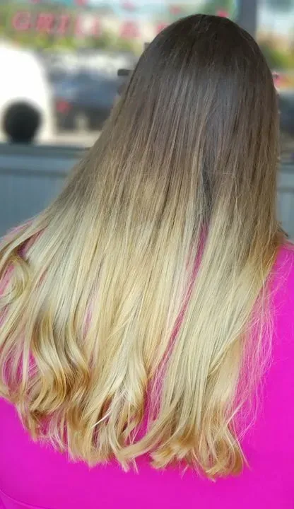 https://cdn.salonspotlight.com/photos/a5zcBuPPqjBOduhet81R/f8d20657-658b-4ccb-aed1-19c2a9773e87_720x720