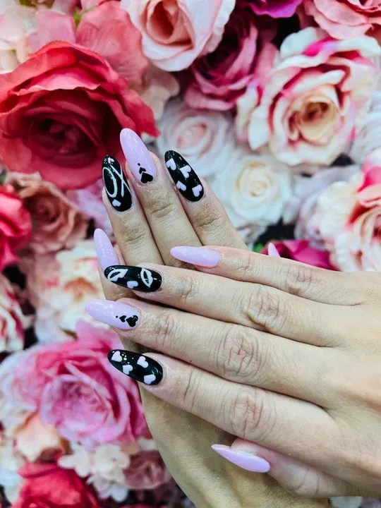 https://cdn.salonspotlight.com/photos/a6WtLX6OIVuuZNsvESaO/3684834f-43d9-49e4-a5c1-c02340990bac_720x720