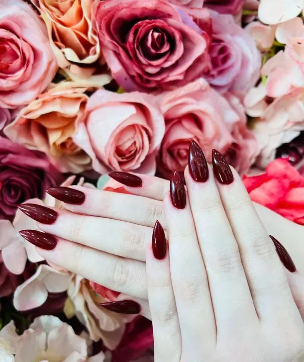https://cdn.salonspotlight.com/photos/a6WtLX6OIVuuZNsvESaO/c33154b0-4f41-4603-91c5-dfee4cceb1f8_720x720