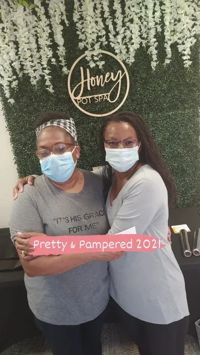 https://cdn.salonspotlight.com/photos/a6wE0t6w793nqwsOlGIi/97d0d3c1-05c7-4c7e-94d4-f017d49fa41c_720x720