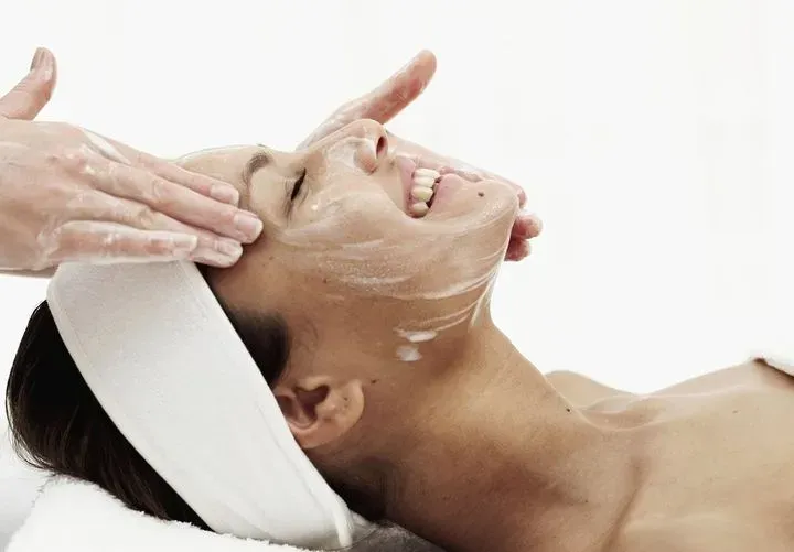 https://cdn.salonspotlight.com/photos/a8ggBqW7P06mRcwM1DwX/38b812fe-b61c-4c98-93a5-9285d8ae565c_720x720