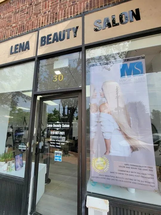 https://cdn.salonspotlight.com/photos/a8psd8n5jEaZlrv70oLc/c1e8c0f5-0cc1-4c4e-a14b-51c88cdc9728_720x720