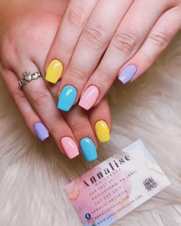 https://cdn.salonspotlight.com/photos/aDpbDlCcN16Ykp0q2o85/1da9d861-ba61-4bf8-bf3a-8a1a73a60a7c_720x720