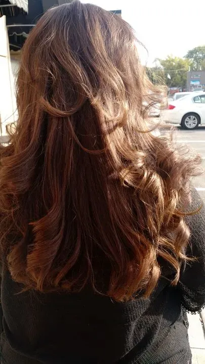 https://cdn.salonspotlight.com/photos/aDvjU91Q5QQECu8xCqFb/76dfe7c2-8ade-4295-9059-54bf449e3040_720x720