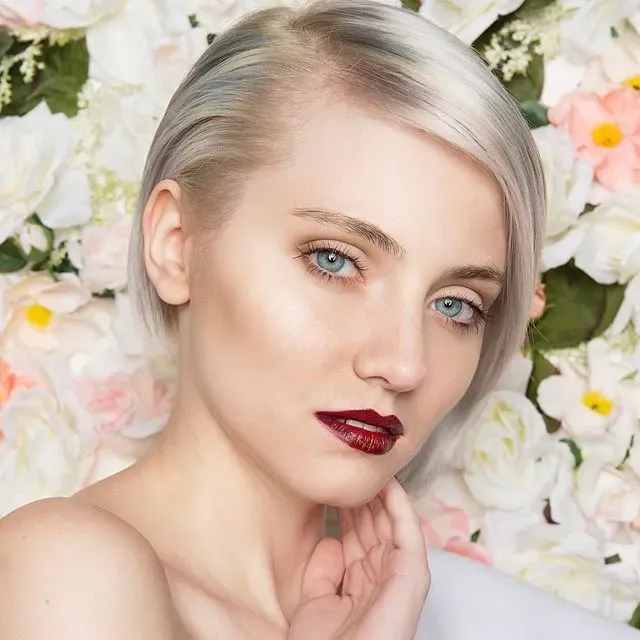 https://cdn.salonspotlight.com/photos/aECVdFUWJ2W4LJddzXVe/e0640220-471f-42fd-9ca7-055f5b036d44_720x720
