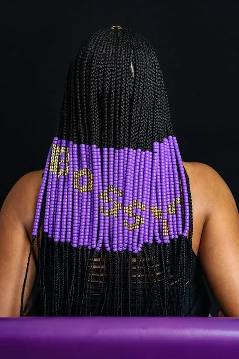 https://cdn.salonspotlight.com/photos/aGAJfaSv2M8ld2w7O3WF/7dece59f-d1ea-48b1-aab6-aa734766ef81_720x720