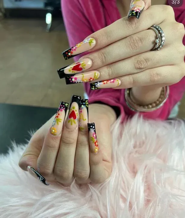 https://cdn.salonspotlight.com/photos/aHsRV4VJebINqMaeLBMU/4f1401b6-f489-4134-8923-ddf519c17a76_720x720