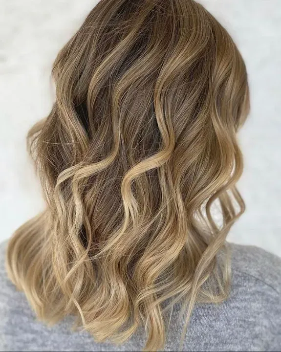https://cdn.salonspotlight.com/photos/aKQBTgwVqF4YHTRD4i5P/d9bfc111-0f6a-4363-b500-235af7528e73_720x720