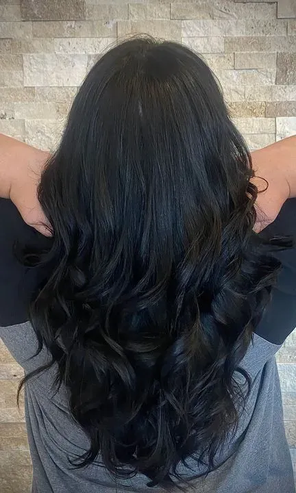 https://cdn.salonspotlight.com/photos/aVT4M0ZmwdXqpyqdbNTB/6af00a04-892b-4a19-a44c-2c38b9da5f3e_720x720