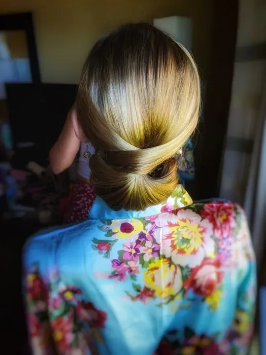 https://cdn.salonspotlight.com/photos/abThWkjDkhjDcvnL5baE/685a8bd3-383b-421b-883d-8959fd5d3cd6_720x720