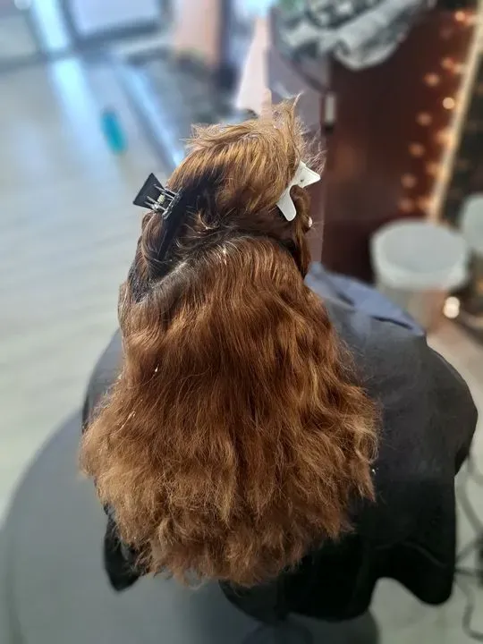 https://cdn.salonspotlight.com/photos/absoywbthQKcozQkQc8d/8e04c550-8932-4c50-bd40-f17fb5a67996_720x720