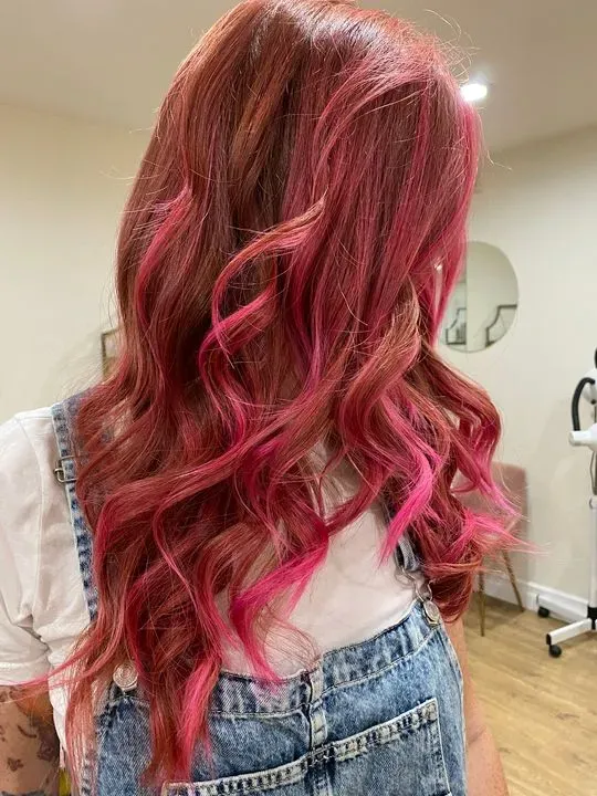 https://cdn.salonspotlight.com/photos/an2eK3W02AowfipqZp1G/2a7ab2a0-8fb7-4bc8-b048-d9ef9a077753_720x720