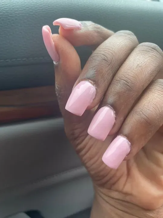 https://cdn.salonspotlight.com/photos/aqyHt1Rrx0uy7cQjd1Hm/8274cf40-5290-4cf9-a41c-49f765a8f4d3_720x720