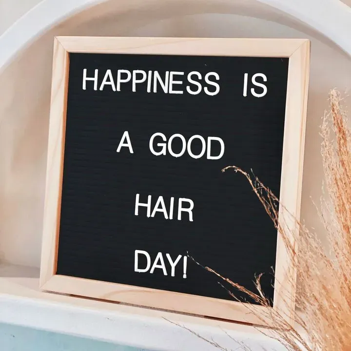 https://cdn.salonspotlight.com/photos/audGfX3MGzBHrNQ94QIc/76f56451-95b5-4275-b9b3-4429d5897010_720x720