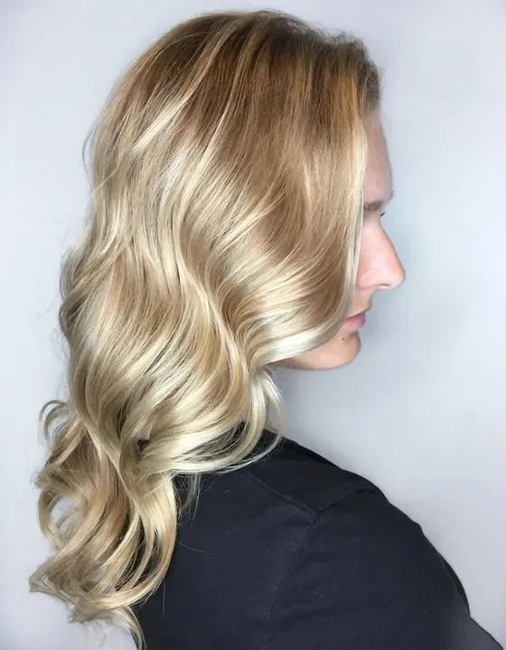 https://cdn.salonspotlight.com/photos/avVz4rqiRhGtKImlPKIz/e69746a2-5806-4f00-a9da-16aa7836048f_720x720
