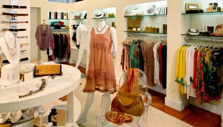 https://cdn.salonspotlight.com/photos/avgJWk667sDQwn7JOAQh/47c815ad-f2cb-4e35-912c-7a865dd6755a_720x720