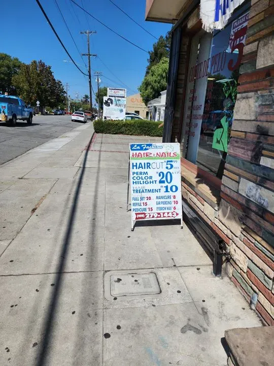 https://cdn.salonspotlight.com/photos/aweeVa7k2qi63krQ2h4l/9c401406-7943-478d-8a2e-a6aa5ee4f234_720x720