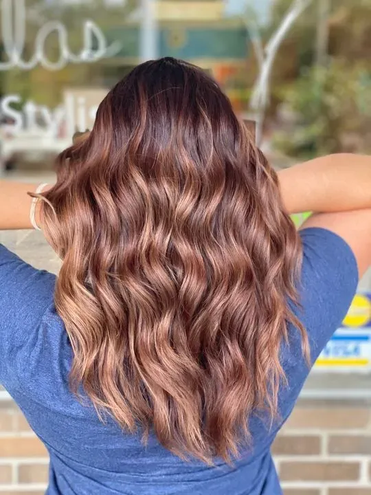 https://cdn.salonspotlight.com/photos/axTHWkGSlDBha1tPWuBv/140bbe3e-57e3-4d75-b4d3-57a8004a74ed_720x720