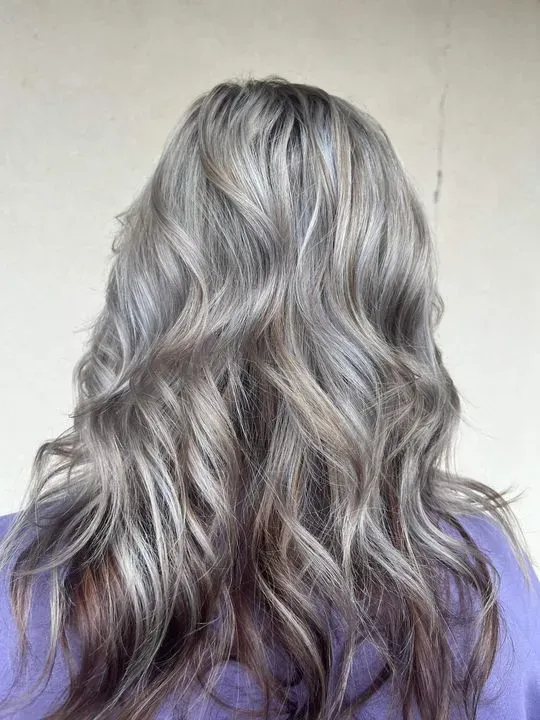 https://cdn.salonspotlight.com/photos/b0vnxwVCYn5K8hXCe77Q/d048b0ab-4089-42d7-b681-ec5458de9313_720x720