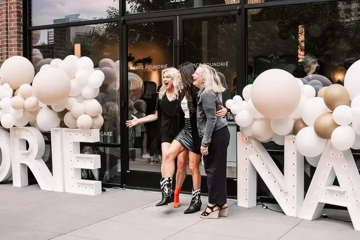 https://cdn.salonspotlight.com/photos/b4roZ6QnRcRZoBKJxDks/9018177c-6020-4327-a8ae-bcd54e3392f9_720x720