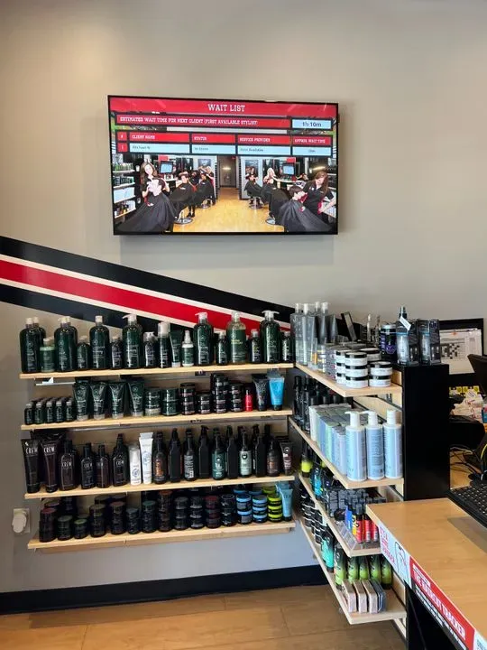 https://cdn.salonspotlight.com/photos/b4xDfeba5npWUsNq27t6/ca8cfb6e-af34-4c1c-88dc-d0fff5303476_720x720