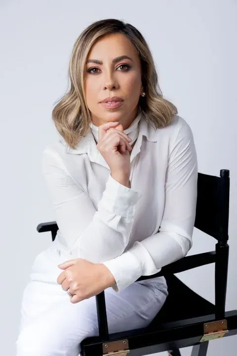 https://cdn.salonspotlight.com/photos/b5xafrKTKtxlqOPeAp90/04d580f0-46cf-4a60-bdf7-958335ef029f_720x720