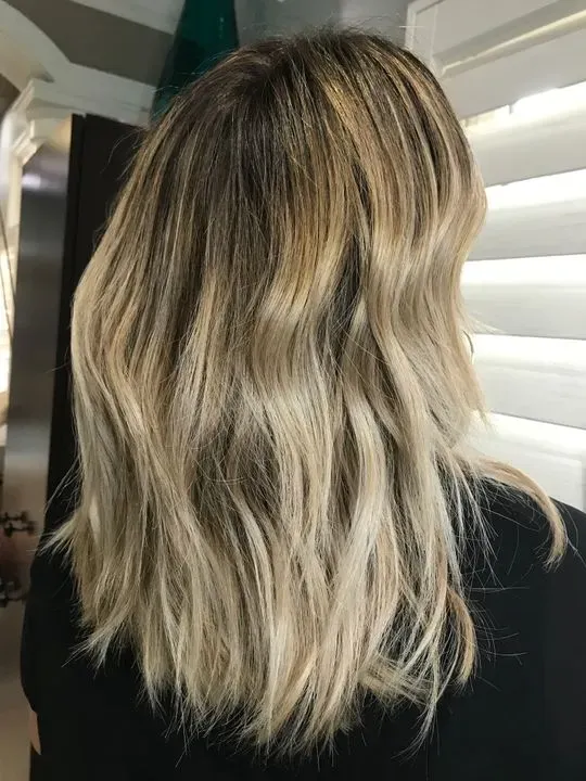 https://cdn.salonspotlight.com/photos/bEKGVjt1ttNbXkoYiSgs/70b256b7-fbaa-4bdb-8f36-e97d7c055e89_720x720