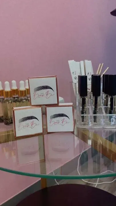 https://cdn.salonspotlight.com/photos/bFAfsejRIgAsdUuKLQRA/aa0037c4-9283-413a-a6b1-7b3a53519655_720x720