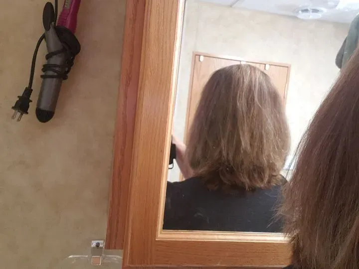 https://cdn.salonspotlight.com/photos/bFJiko7xKydRP4CMAw8o/142ab1ba-d2c7-46a3-852a-2b0e522ad198_720x720