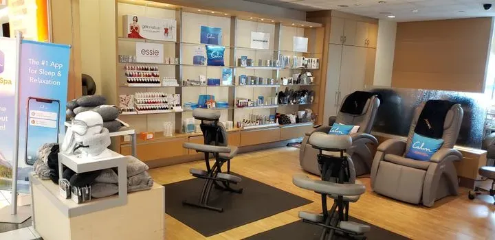 https://cdn.salonspotlight.com/photos/bRZQwI8s9stpOPSk3dBp/0d7e7b35-271c-4150-b08d-a12d31a0eb7b_720x720