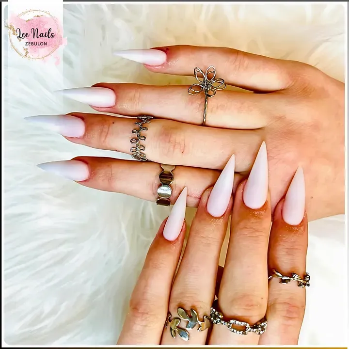 https://cdn.salonspotlight.com/photos/bS7XMThKVLagVpyIVb6c/e97c7c50-7222-4536-acf6-095cd7022a76_720x720
