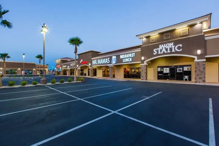https://cdn.salonspotlight.com/photos/bep34i0pFLxouFMCMQlg/282392d8-76cd-4226-9720-ff0433b61d87_720x720