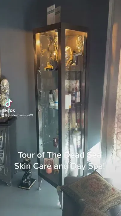 https://cdn.salonspotlight.com/photos/bmQN9TEEQyqVzvqM2Leq/af2ebcaf-cf25-4304-a939-91bdcb2e183f_720x720