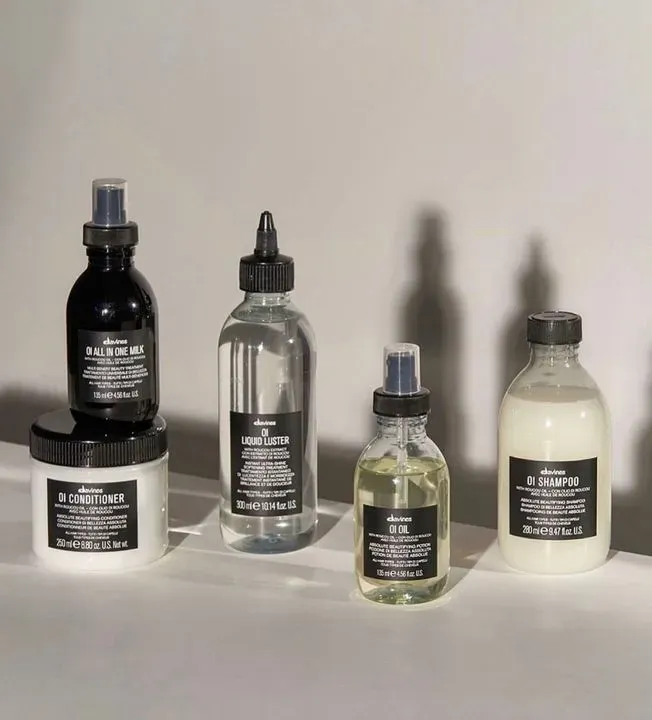 https://cdn.salonspotlight.com/photos/byzsHnXt58lKNTQCLjzp/9f29b312-ca34-4816-84fe-fcf3f30cbc5c_720x720
