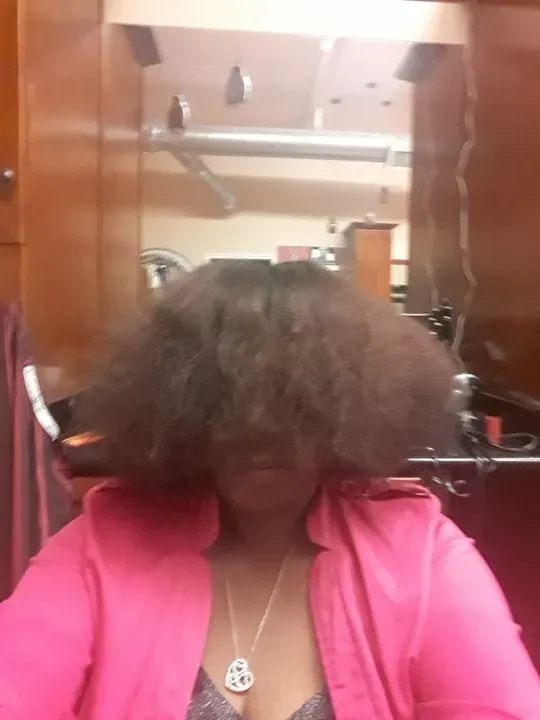https://cdn.salonspotlight.com/photos/c9GoiULxNDNqlhp61KIY/7b589e27-bd7e-4c47-924e-0646d9338996_720x720