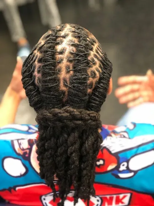 https://cdn.salonspotlight.com/photos/cDTd9jhaHZq32cbhCgXQ/a8e91fd1-cce1-47a9-9718-05a13713d899_720x720