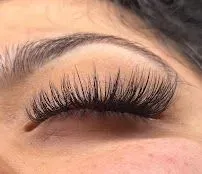 https://cdn.salonspotlight.com/photos/cDldkbaXhh042boOfDJa/2f8a3575-b0c8-48a1-ba97-9c9e11c9354b_720x720